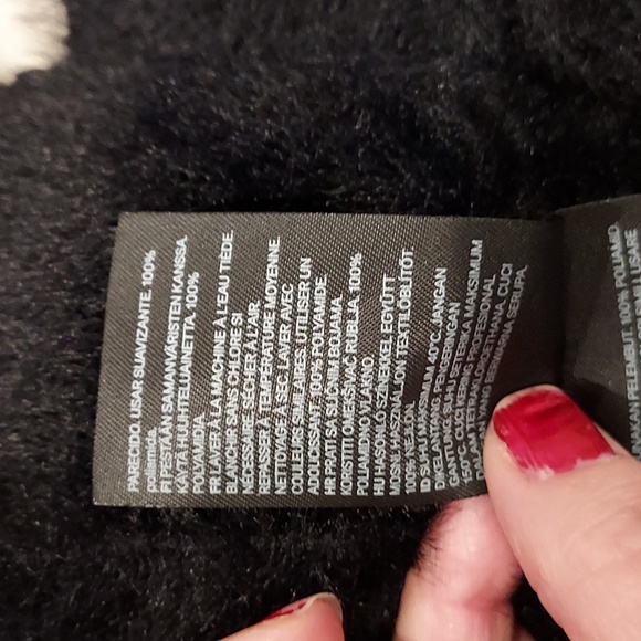 H & M Divided Black Faux Fur Cropped Long Sleeve Wide Neck Sweater Size Small - Picture 7 of 11